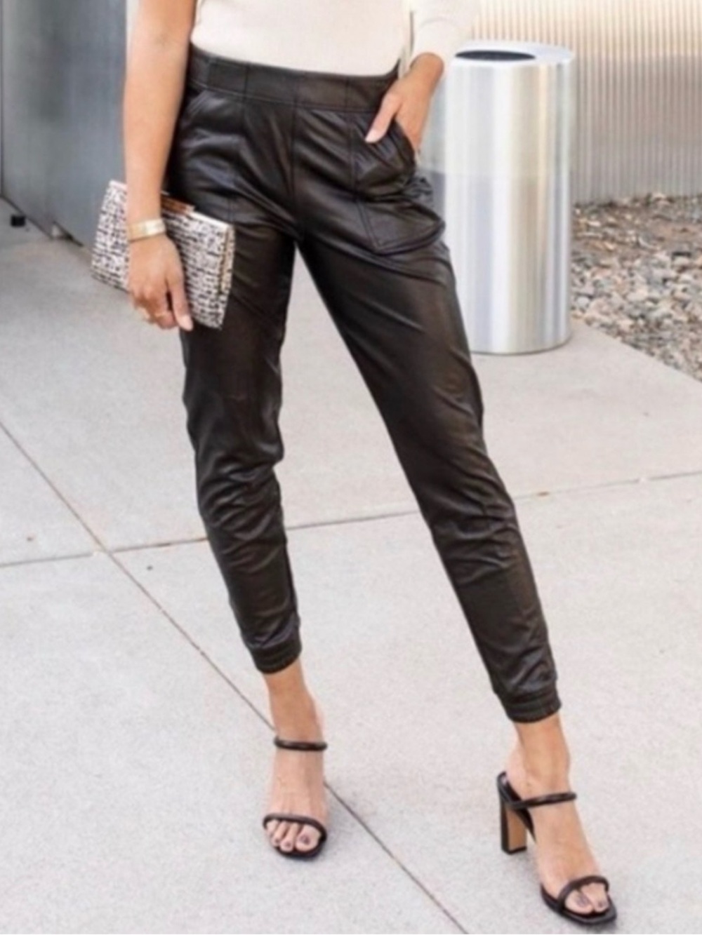 Spanx faux leather joggers EUC black XS